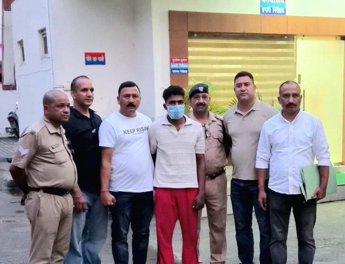 रामनगर के लूटेरे साहिल की गिरफ्तारी: ग्रेटर नोएडा में 10,000 के ईनामी का अंत