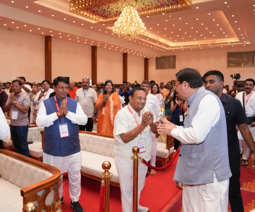 कालाढुंगी: मुख्यमंत्री धामी ने ‘अभिव्यंजना 5.0’ का किया सफल शुभारंभ; भारतीय कविता के क्षितिज पर दिग्गजों का जलवा