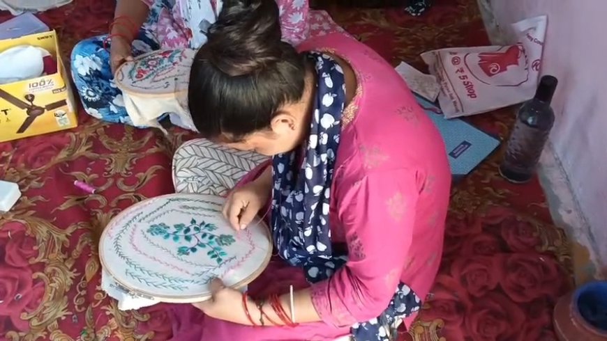 नाबार्ड की नई पहल: नैनीताल में कढ़ाई और वस्त्र अलंकरण से महिलाओं का आर्थिक सशक्तिकरण