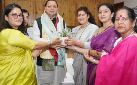मुख्यमंत्री पुष्कर सिंह धामी के सफल कार्यकाल पर विभिन्न संगठनों ने किया सम्मान