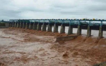 जम्मू-कश्मीर में मानसून की विनाशलीला, 25 लोगों की मौत; वैष्णो देवी और अमरनाथ यात्रा रद्द