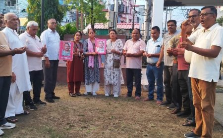 लखनपुर: दयानंद टम्टा की हत्या के खिलाफ श्रद्धांजलि सभा और कैंडल मार्च का आयोजन