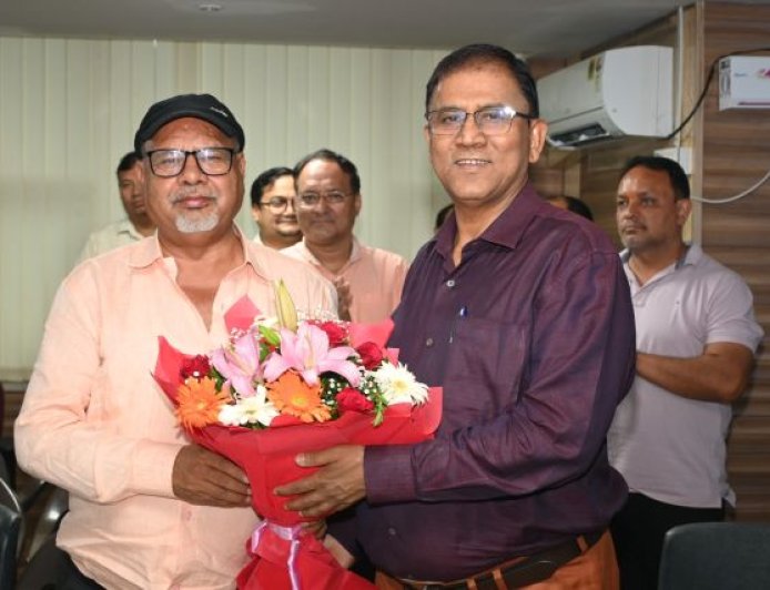 पिटकुल के निदेशक पीसी ध्यानी की उपस्थिति में अरुण कुमार सिंह का सम्मानपूर्वक विदाई समारोह