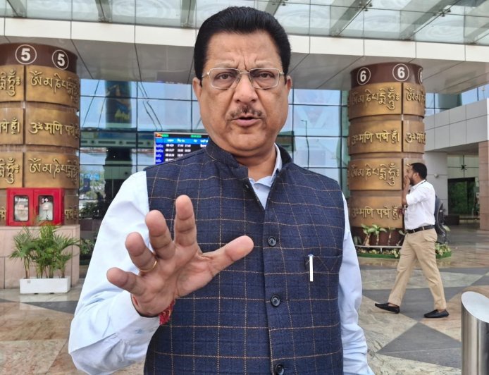 वीर चंद्र सिंह गढ़वाली पर भाजपा विधायक की टिप्पणी से कांग्रेस में हड़कंप, माफी की मांग