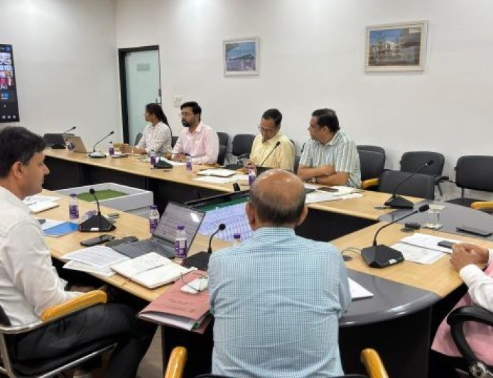 यूपीसीएल के प्रबन्ध निदेशक ध्यानी को अधिकारी कर्मचारी मोर्चा एवं इण्डस्ट्रीज एसोसिएशन की बधाई
