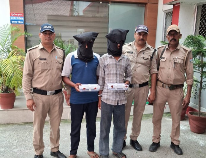 रामनगर पुलिस ने किया बड़ा वार: अवैध 315 बोर तमंचे और कारतूस के साथ दो अपराधियों की गिरफ्तारी