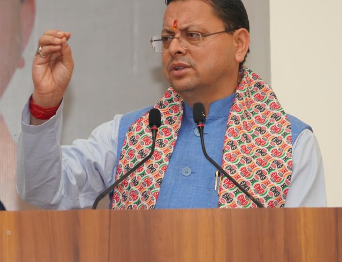 कारगिल विजय दिवस पर सीएम धामी का श्रद्धांजलि समारोह: 75 शहीदों को दी गई सम्मान