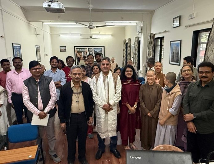 संस्कृत भाषा के वैश्विक प्रचार में उत्तराखंड शासन की नई पहल, सचिव दीपक कुमार ने पुणे विश्वविद्यालय में किया मंथन