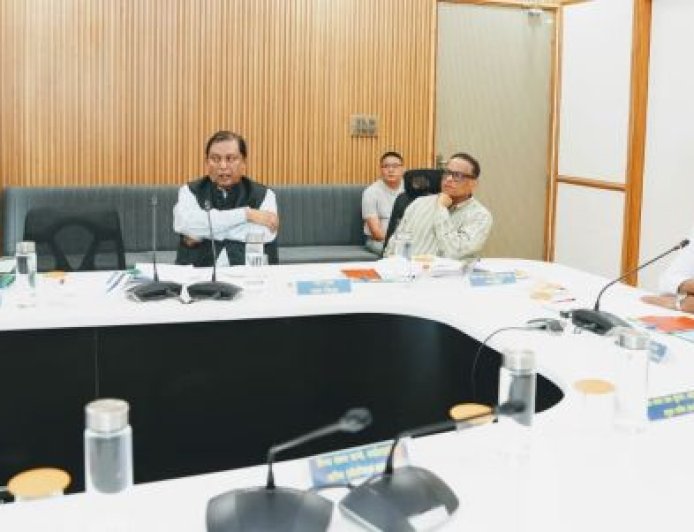 यूपीसीएल निदेशक मंडल की बैठक सफलतापूर्वक संपन्न, प्रबंध निदेशक ध्यानी ने सभी का आभार व्यक्त किया
