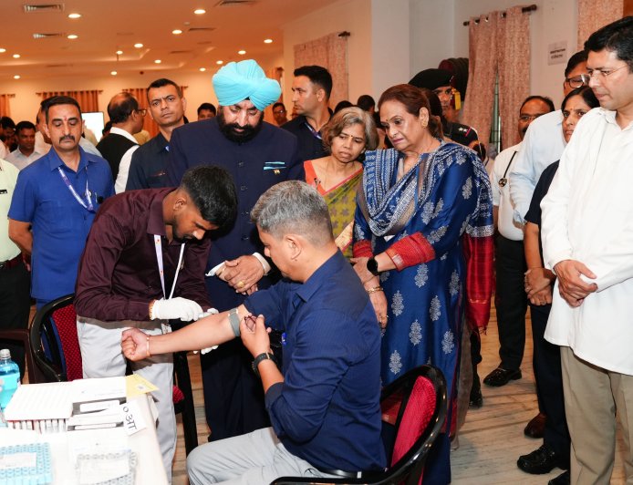 लोक भवन में विशेष चिकित्सा शिविर का सफल आयोजन, राज्यपाल ने किया निरीक्षण