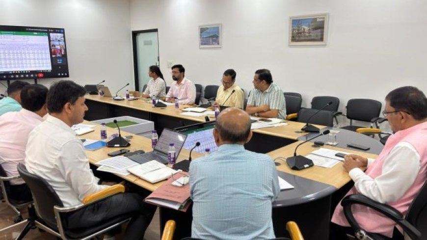 यूपीसीएल के प्रबन्ध निदेशक ध्यानी को अधिकारी कर्मचारी मोर्चा एवं इण्डस्ट्रीज एसोसिएशन की बधाई
