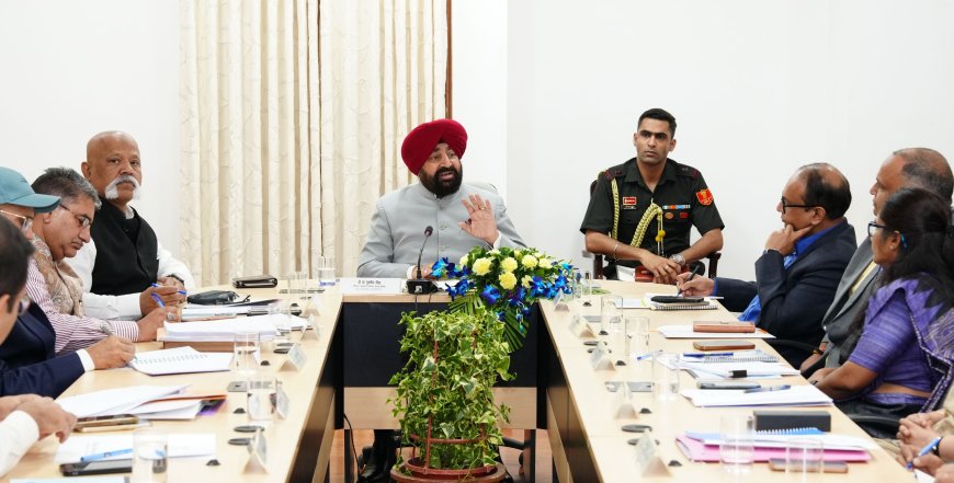 राज्यपाल गुरमीत सिंह ने राजकीय विश्वविद्यालयों की उच्चस्तरीय समीक्षा की, शिक्षा में गुणवत्ता और छात्र केन्द्रितता पर दिया बल