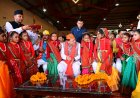 देवीधुरा में फलों-फूलों से बरसी ऐतिहासिक बग्वाल: 8 मिनट चले पाषाण युद्ध के साक्षी बने लाखों श्रद्धालु; मुख्यमंत्री धामी ने की देवीधुरा को नगर पंचायत बनाने की घोषणा
