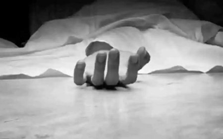 नोएडा के संयुक्त निदेशक गौरव गौतम ने की आत्महत्या, 70 लाख के कर्ज का किया जिक्र