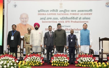 विकास और संरक्षण: उपराष्ट्रपति का महत्वपूर्ण संदेश IFS प्रशिक्षुओं के लिए