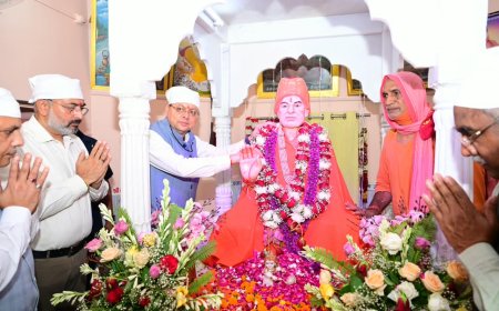 हरिद्वार में CM धामी ने सतगुरु लाल दास महाराज के 51वें निर्वाण दिवस पर कहा- संत समाज का मार्गदर्शन हमारे लिए प्रेरणा