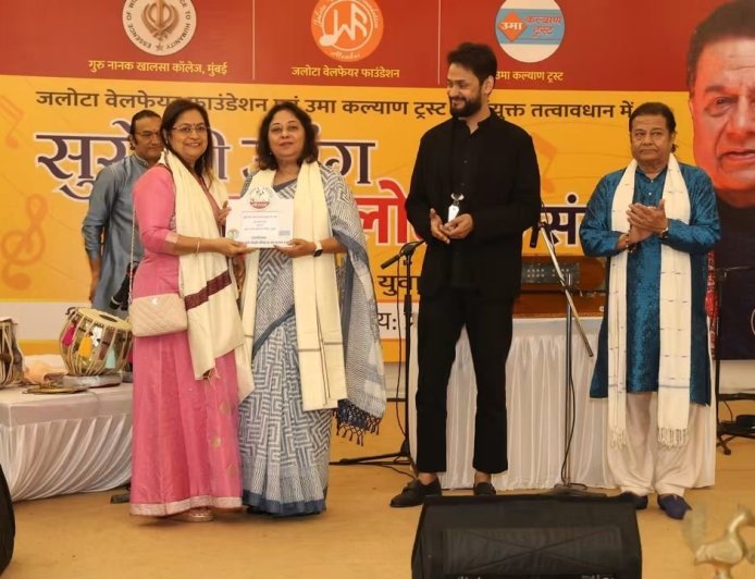 गौ संस्कृति के संरक्षण का संदेश ‘सुरों की उमंग अनूप जलोटा के संग’ कार्यक्रम में