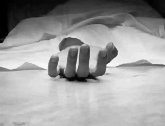 नोएडा के संयुक्त निदेशक गौरव गौतम ने की आत्महत्या, 70 लाख के कर्ज का किया जिक्र