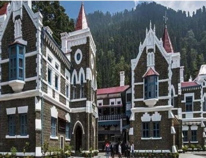 उत्तराखंड हाईकोर्ट का नया परिसर बेल बाबा मंदिर के सामने: सरकार ने स्पष्ट किया रुख