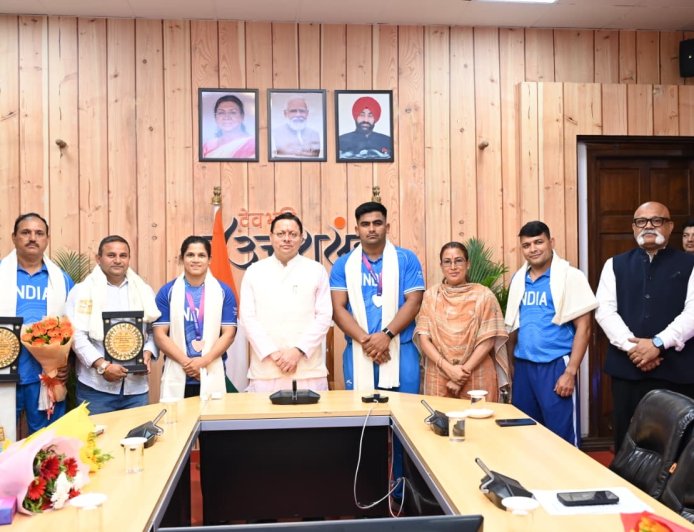उत्त्तराखंड के खिलाड़ियों और कोचों का सम्मान: सीएम धामी का ‘वैश्विक मंच’ देने का ऐलान