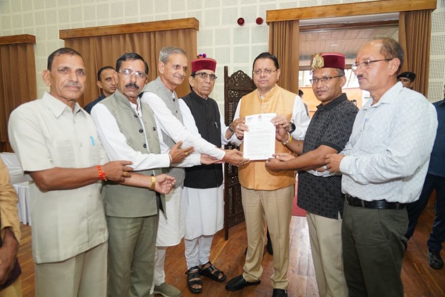पुरोला विधायक दुर्गेश्वर लाल की सीएम धामी से मुलाकात: रुद्रेश्वर महादेव मंदिर के सौंदर्यीकरण के लिए ₹1.79 करोड़ की स्वीकृति पर आभार