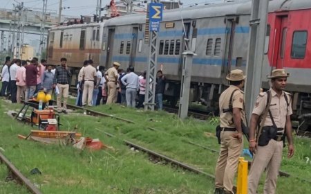 बड़ा रेल हादसा टला, महानंदा एक्सप्रेस के तीन हिस्से पटरी से उतरे