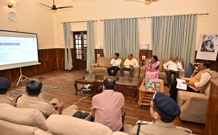 कुंभ मेला-2027 की तैयारियों को लेकर मुख्य सचिव ने किया निर्माण स्थलों का स्थलीय निरीक्षण; गुणवत्ता और समयबद्धता से समझौता न करने के कड़े निर्देश