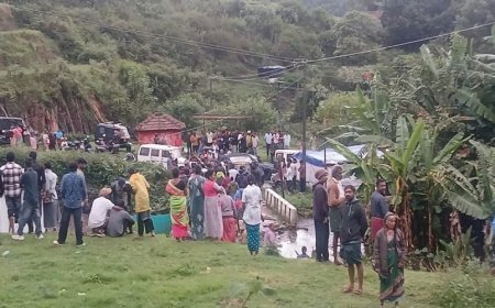 बारिश से अचानक आई बाढ़, भूस्खलन का कहर, 6 की मौत