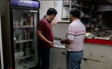 हरिद्वार में खाद्य विभाग का छापा, तेल-आइसक्रीम के सैंपल लिए