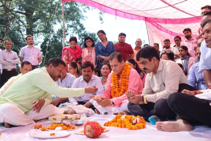 विधायक व पूर्व मंत्री अग्रवाल ने यूपीसीएल की महत्वाकांक्षी परियोजना का किया शुभारंभ