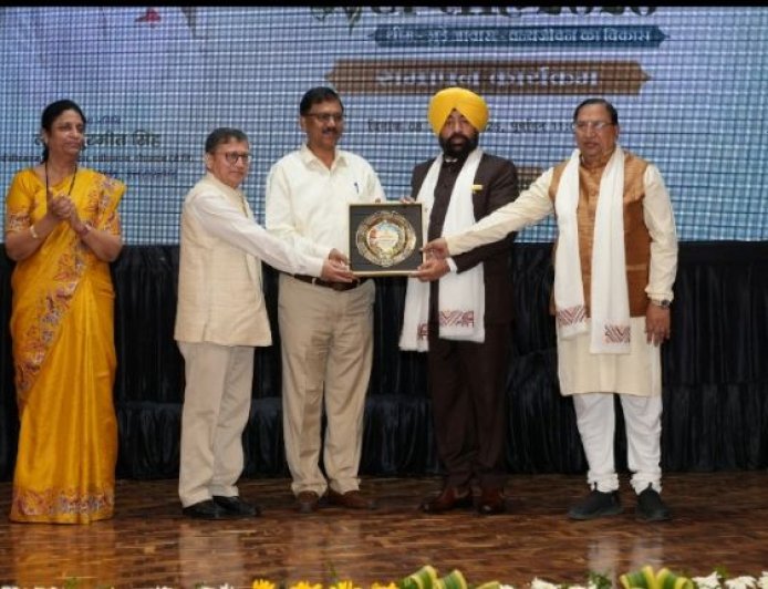 एमडी पी0 सी0 ध्यानी को ऊर्जा क्षेत्र में अद्वितीय योगदान के लिए मिला सम्मान