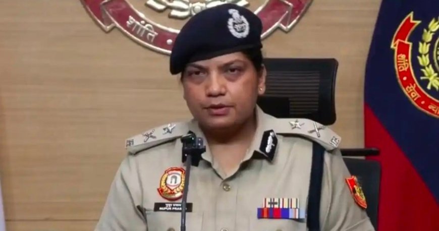दिल्ली पुलिस ने कॉकरोच जनता पार्टी के प्रदर्शन को दी अनुमति से इनकार, जंतर-मंतर पर थी योजना